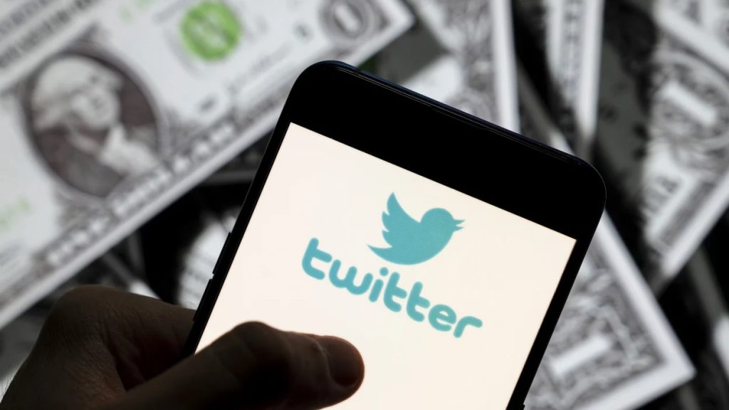 8 Ways to make money from Twitter